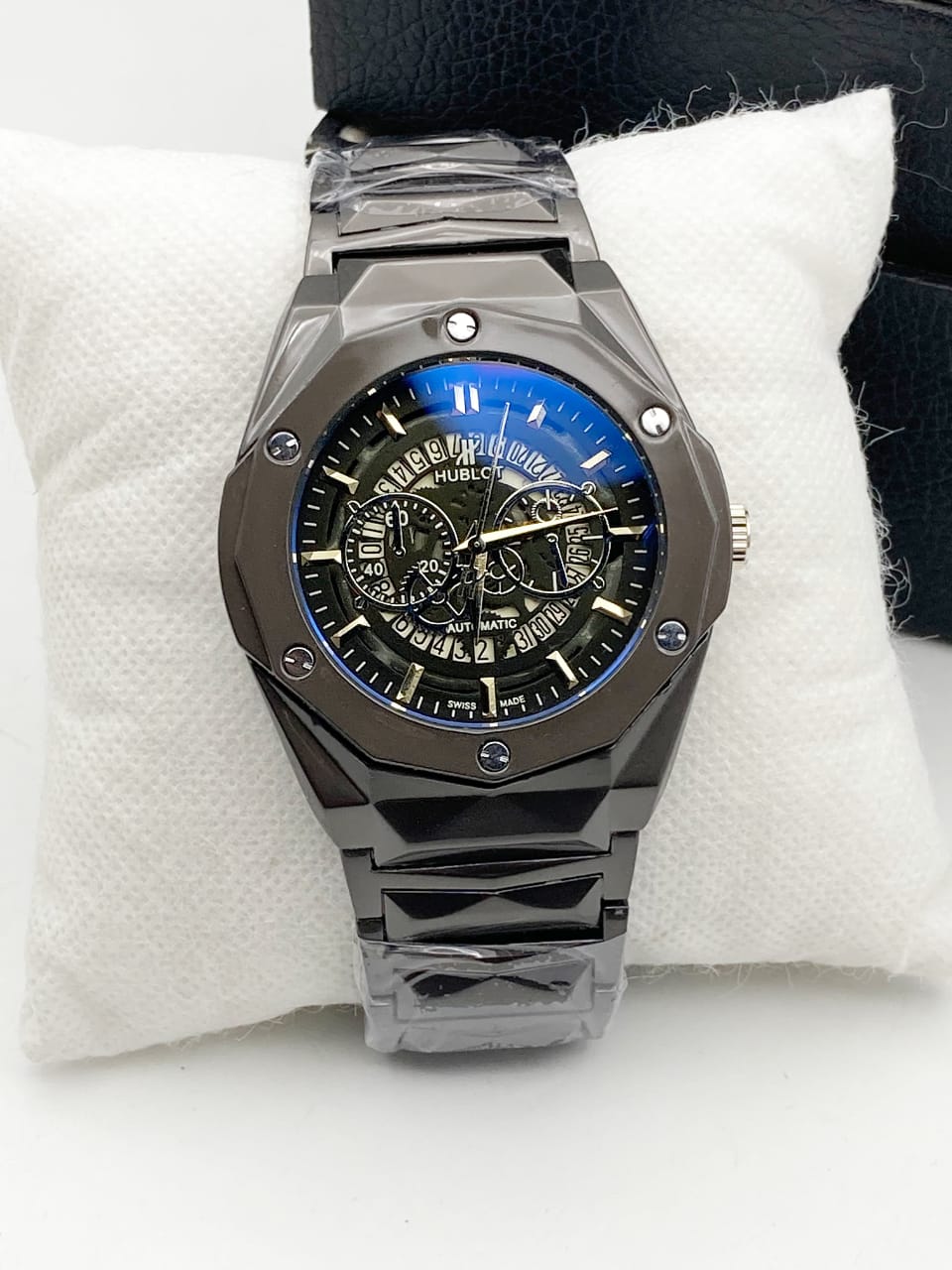 Hublot Diamond Cut Watch For Men